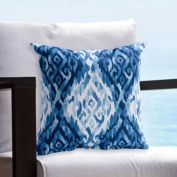 { Bay Isle Home } - Cale Damask Indoor/Outdoor Throw Pillow - Picture 2 of 2